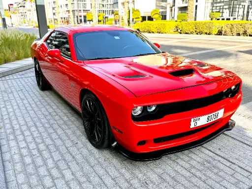 [EXAMPLE123] Dodge Challenger Scatback 392 V8 6.4